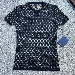 LOUIS VUITTON Monogram Jacquard knit top. Size S. Worn once. Pristine!